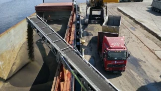 Bulk loading at port terminal